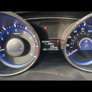 2011 Hyundai Sonota     Great Car.  No lights on.  Very reliable.